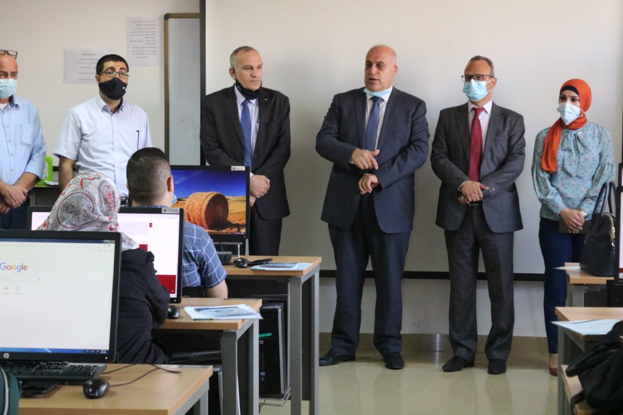 الوزير أبو جيش: النظام المحوسب الجديد في وزارة العمل يساهم في تعزيز إجراءات النزاهة والشفافية ومبادىء الحوكمة
