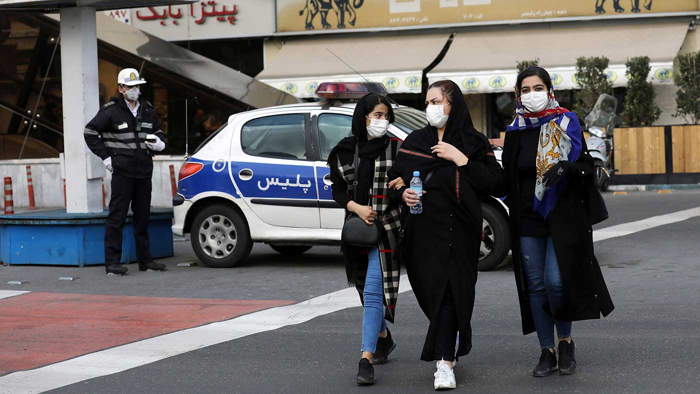 قنابل موقوتة للعدوى.. ناقلو كورونا "وهم لا يعرفون"
