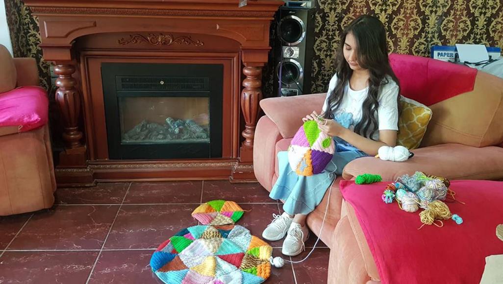 كورونا يعيد نساء العراق للحرف المنزلية

