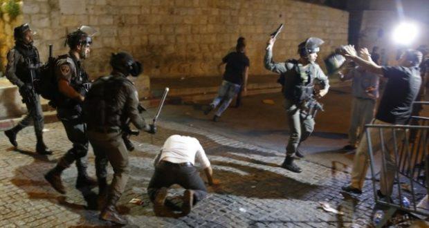 الاحتلال يشن حملة اعتقالات في البلدة القديمة بالقدس
