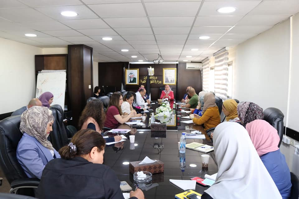 وزارة شؤون المرأة تفتتح تدريباً لكادرها حول قضايا النوع الاجتماعي
