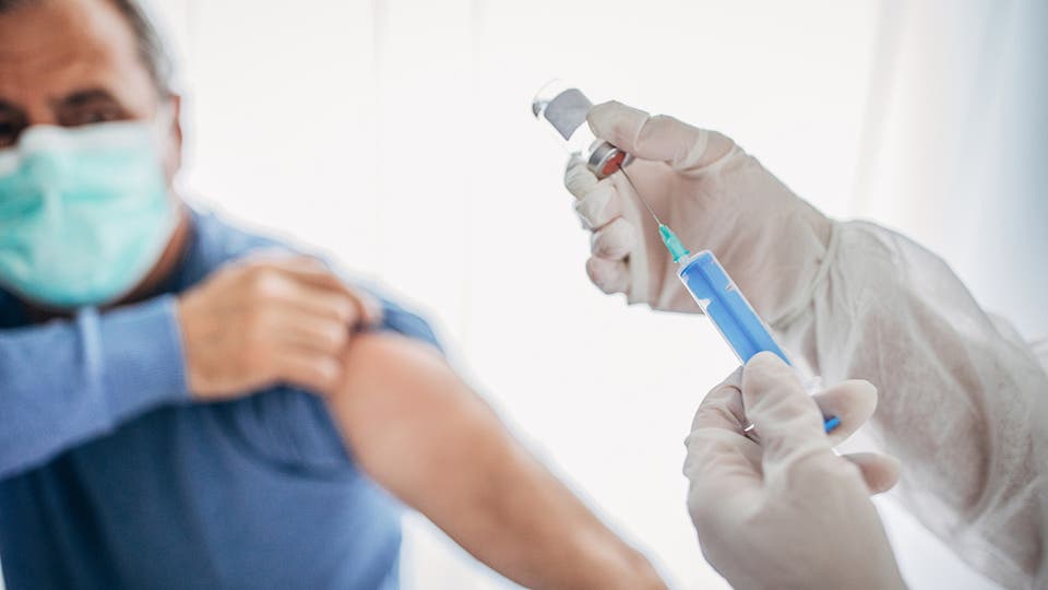 هكذا يعمل لقاح الأمل: جامعة أكسفورد البريطانية تحقق نجاحا في تطوير لقاح ينشط جهاز المناعة

