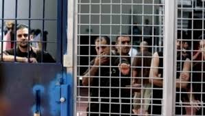صوت| إسرائيل تتنصل من ضرورة الحفاظ على التباعد الاجتماعي بين الأسرى الفلسطينيين لمكافحة كورونا
