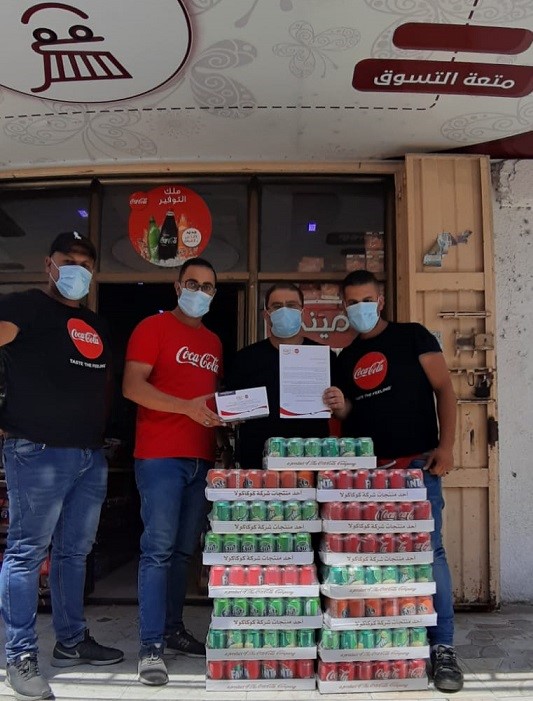 المشروبات الوطنية تتبرع بمنتجات كوكاكولا وكمامات طبية لخمسة آلاف متجر ومطعم
