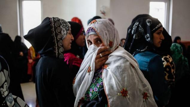 هآرتس: انخفاض في لوائح الاتهام وعقود "تعدد الزوجات" داخل الخط الأخضر
