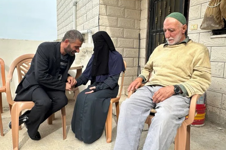 فاطمة عمارنة تروي تفاصيل تعذيبها في السجن الإسرائيلي
