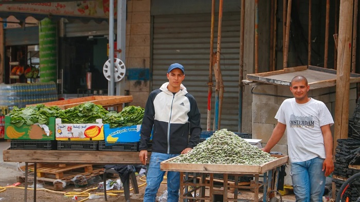 الإحصاء: العمالة غير المنظمة تشكل أكثر من نصف إجمالي العاملين في فلسطين.. النساء  تملك 23 ألف مشروع 
