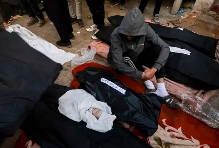 محدث:استشهاد 6 أطفال في مستشفيي الشفاء وكمال عدوان نتيجة الجفاف وسوء التغذية
