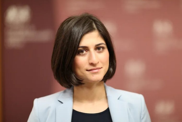 اللبنانية فرح دخل الله متحدثة رسمية باسم حلف الناتو.. من هي؟

