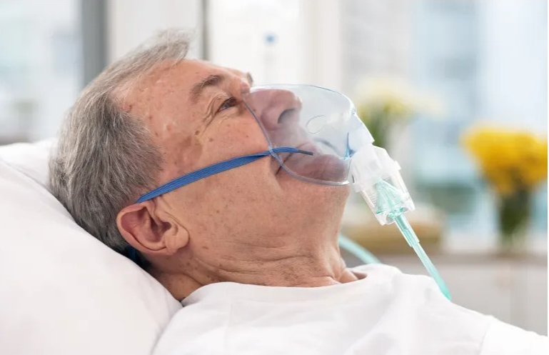 كيف نحمي الجهاز التنفسي لدى طريحي الفراش؟
