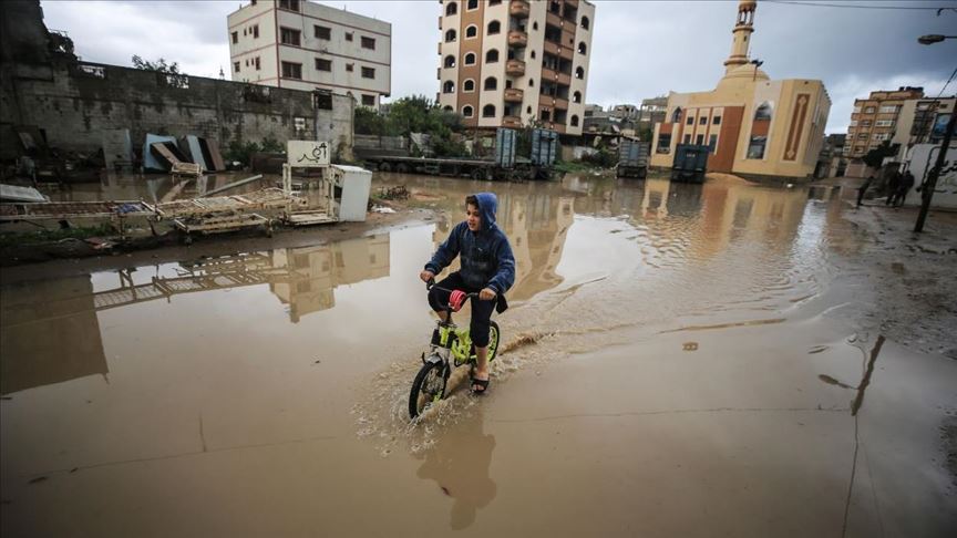 الطقس: منخفض جوي مصحوب بكتلة هوائية شديدة البرودة
