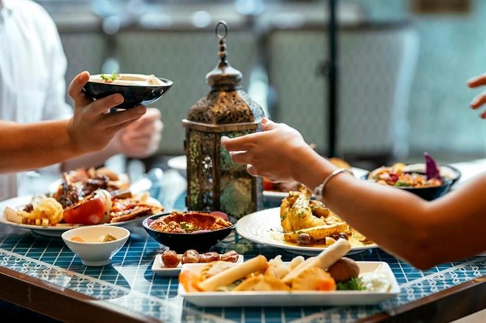 ماذا تأكل في أول إفطار في رمضان؟
