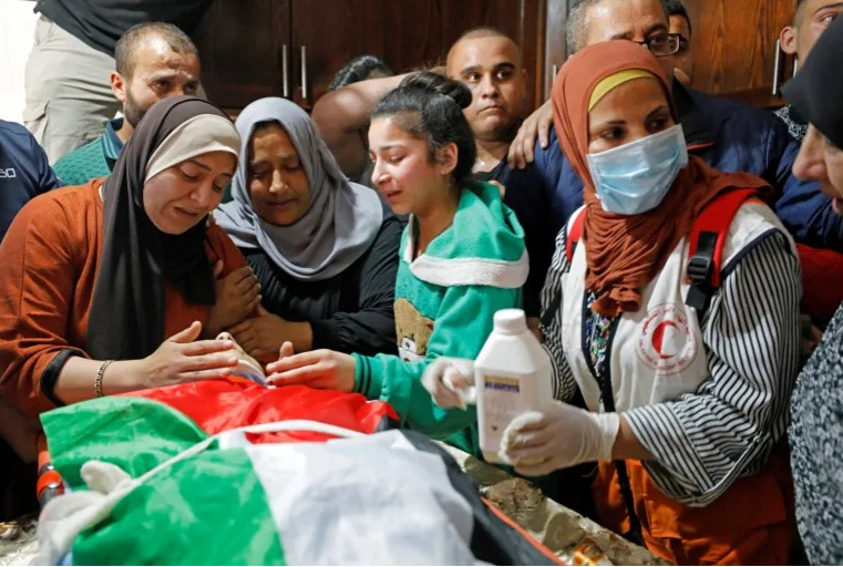في عيد الأم.. 37 أمّا يستشهدن يوميا في قطاع غزة
