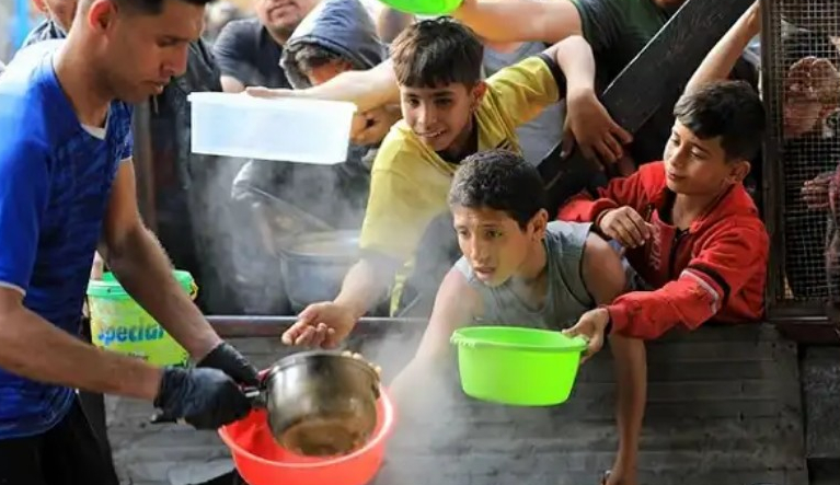 "يونيسف": أطفال غزة يواجهون أهوال الجوع وسط رصاص لا يتوقف
