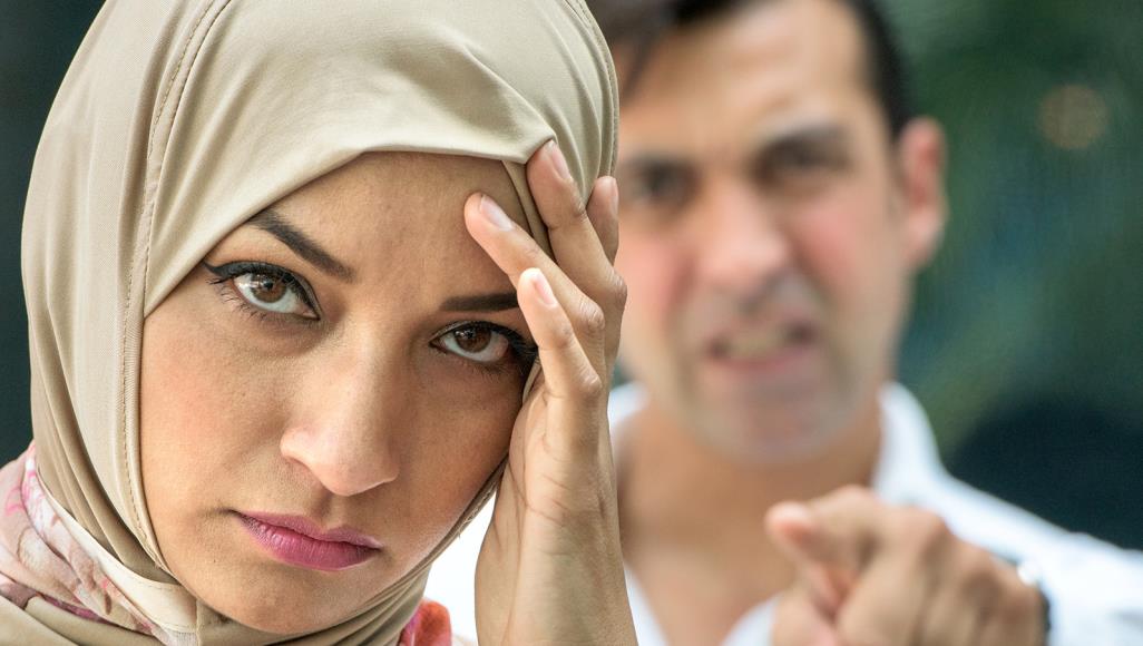 حسب علم النفس والشريعة.. هكذا تتخلصين من عصبية الزوج في رمضان
