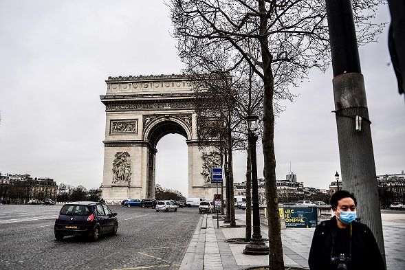 طبيب فرنسي يفجر مفاجأة حول المريض صفر.. ظهر في ديسمبر!
