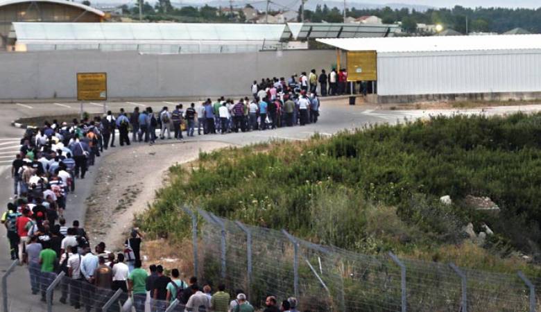صوت| وكيل وزارة العمل..بدء دخول العمال الى إسرائيل وفق التفاهمات المحددة
