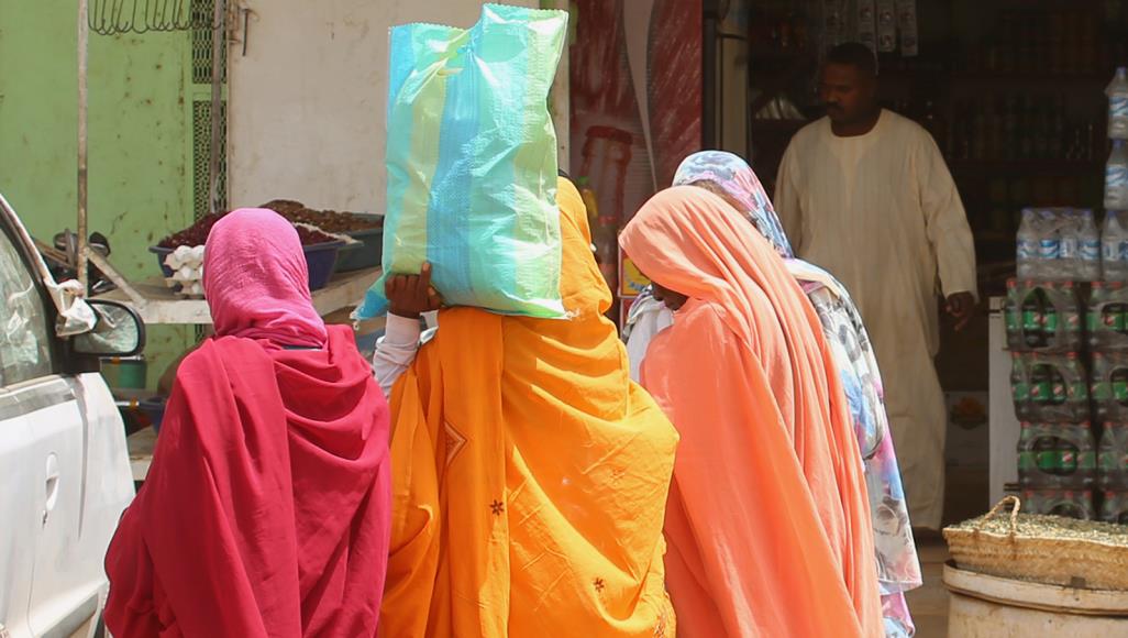 بعد وفاة الطفلة إنعام منذ 15 عاما.. صدور أول قانون لتجريم ختان الإناث بالسودان
