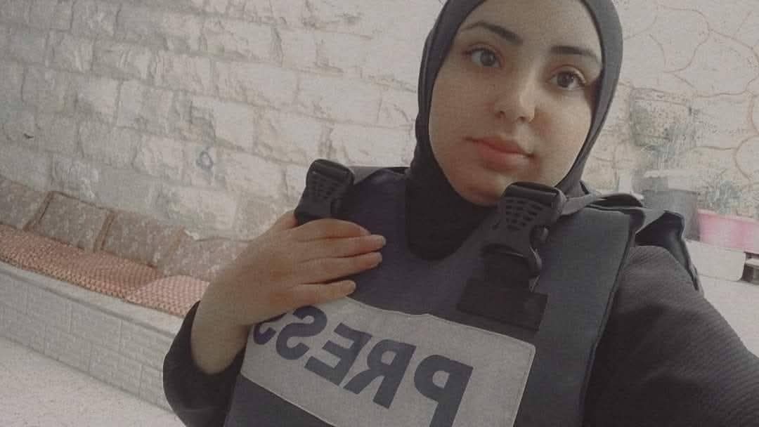 بيت أمر: اعتقال الصحفية المحررة أشواق عوض
