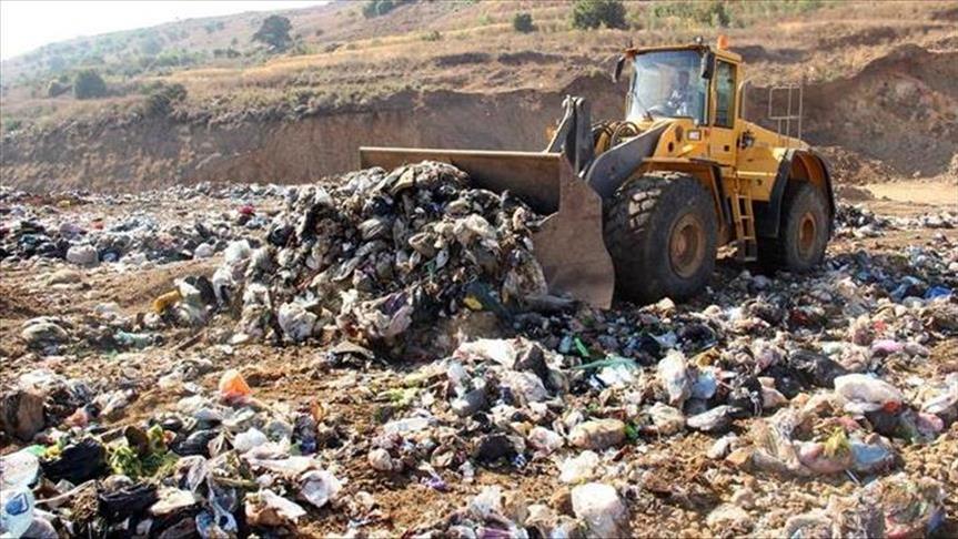 هكذا تحوّل إسرائيل أراضي بالضفة لمكبات نفايات المستوطنين
