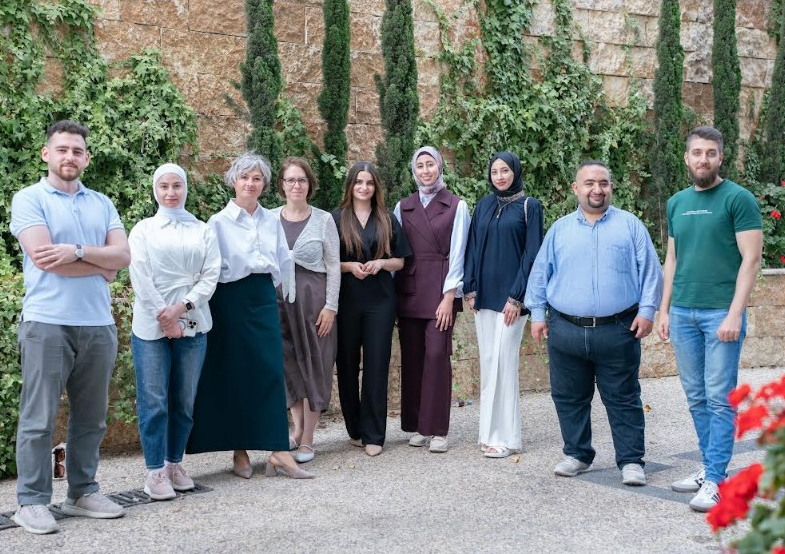 اثنا عشر أكاديميًا فلسطينيًا يحصلون على منحة   HESPAL للدراسة في المملكة المتحدة