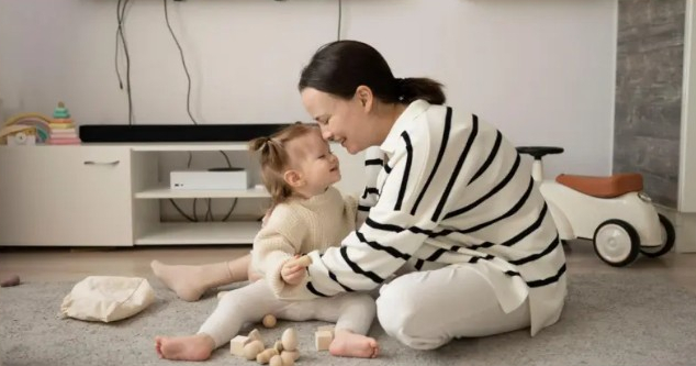 كيف يمكن لوالدين جدد أن يربيا أطفالهما بأسلوب مغاير لما نشأ عليه؟
