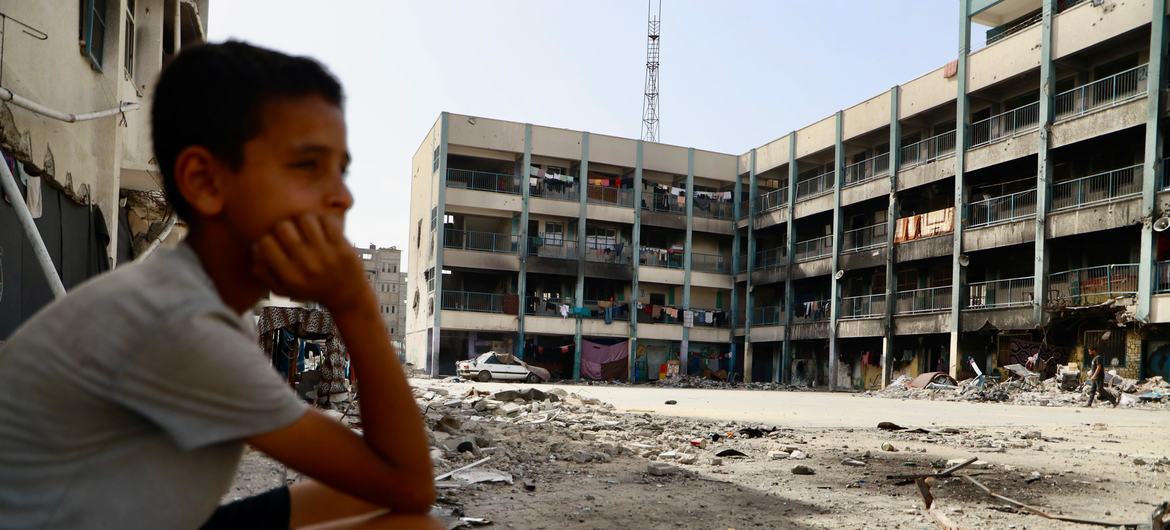 خبراء في الأمم المتحدة: إسرائيل ترتكب إبادة بقتلها مدنيين لجأوا إلى المدارس في غزة

