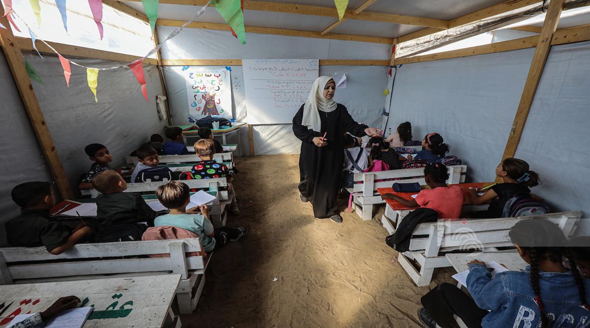"التربية": 16.607 طالبا استشهدوا دُمرت 111 مدرسة و60 مبنى تابعا للجامعات منذ بداية العدوان

