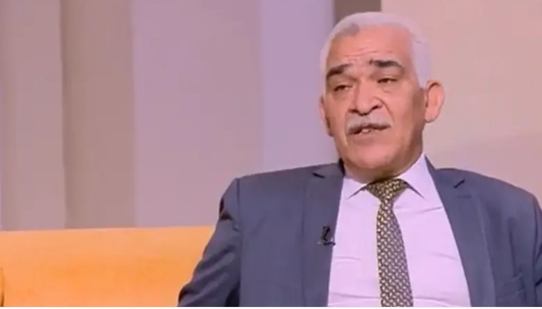 "المجنون يتزوج عادي".. نقيب المأذونين في مصر يفجر مفاجأة


