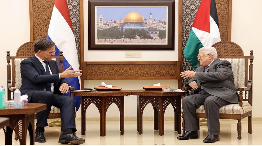 خلال استقباله رئيس وزراء هولندا.. الرئيس عباس: حريصون على إجراء الانتخابات

