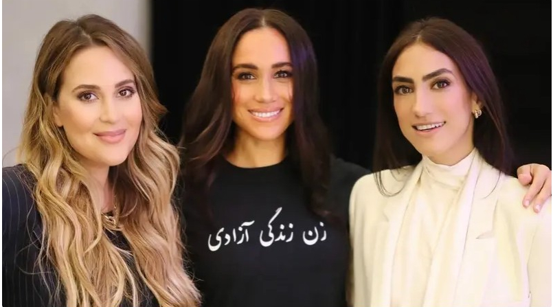 ميغان ماركل تدعم ثورة النساء الإيرانيات بإطلالتها

