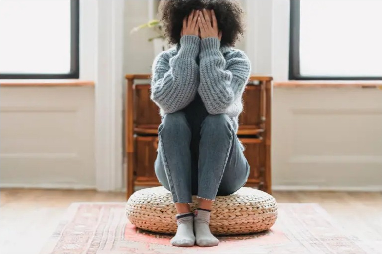 النساء أكثر تعرضا له من الرجال.. كيف تتغلبين على "اكتئاب نهاية الصيف"؟
