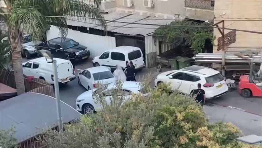 شرطة الاحتلال تعتقل عروسًا فلسطينية من حفل زفافها بالداخل 
