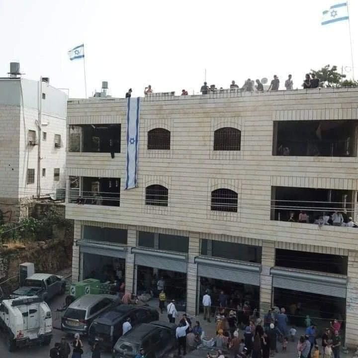 عائلة الجعبري تصدر بيانا بشأن منزل استولى عليه المستوطنون في الخليل

