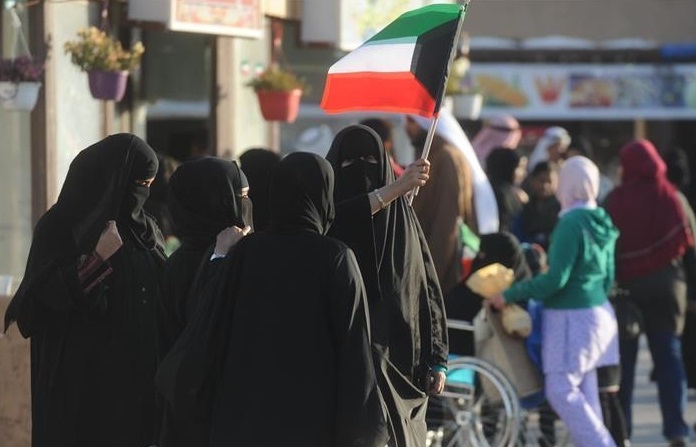  المرأة الكويتية أساس المجتمع وشريكة الرجل في التنمية والتطور الحضاري ورؤية (كويت 2035)
