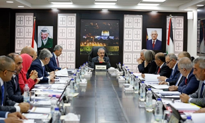 "تتجاوز 700 مليون شيقل ".. ازمة مالية جديدة تلاحق الحكومة الفلسطينية واعتصامات غدا الاثنبن

