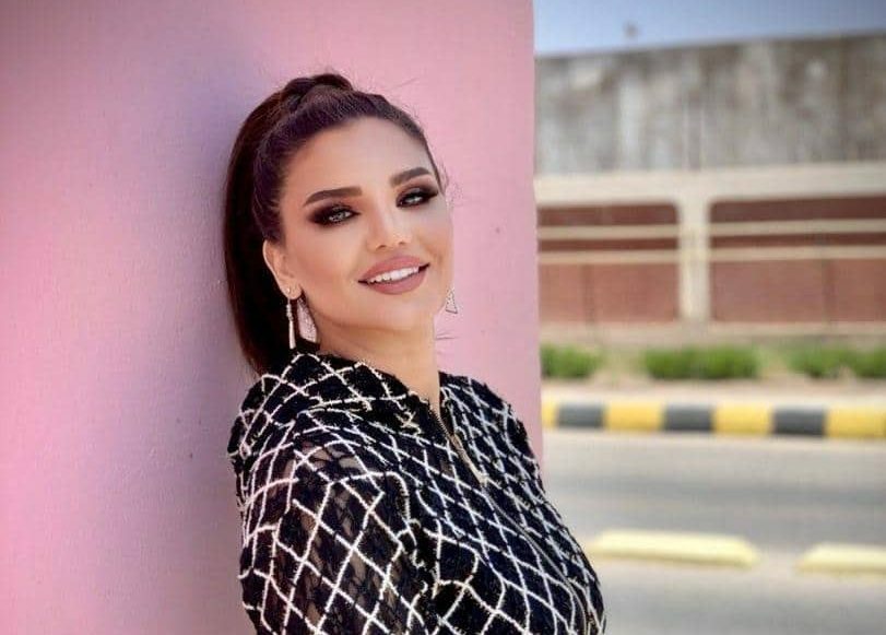 هربت ليلة زفافها رفضاً للعريس! إعلامية مصرية تثير الجدل وتخرج بفيديو لتشرح ما حدث لها

