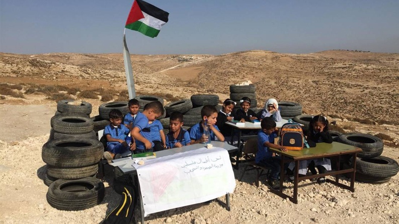 حملة في أميركا لوقف هدم منازل سكان مسافر يطا

