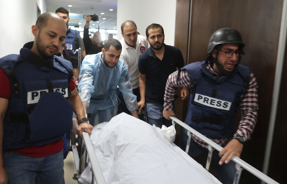 صدمة.. إدانة فلسطينية واسعة لاغتيال الاحتلال الزميلة أبو عاقلة

