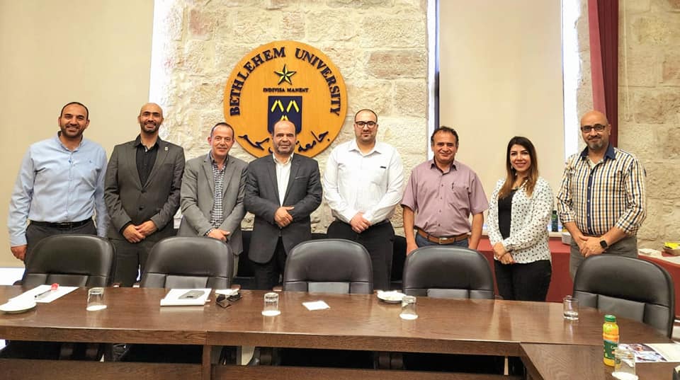برنامج الإعلام التفاعلي في جامعة بيت لحم ووزارة الإعلام يستعدان لإطلاق جائزة شيرين أبو عاقلة

