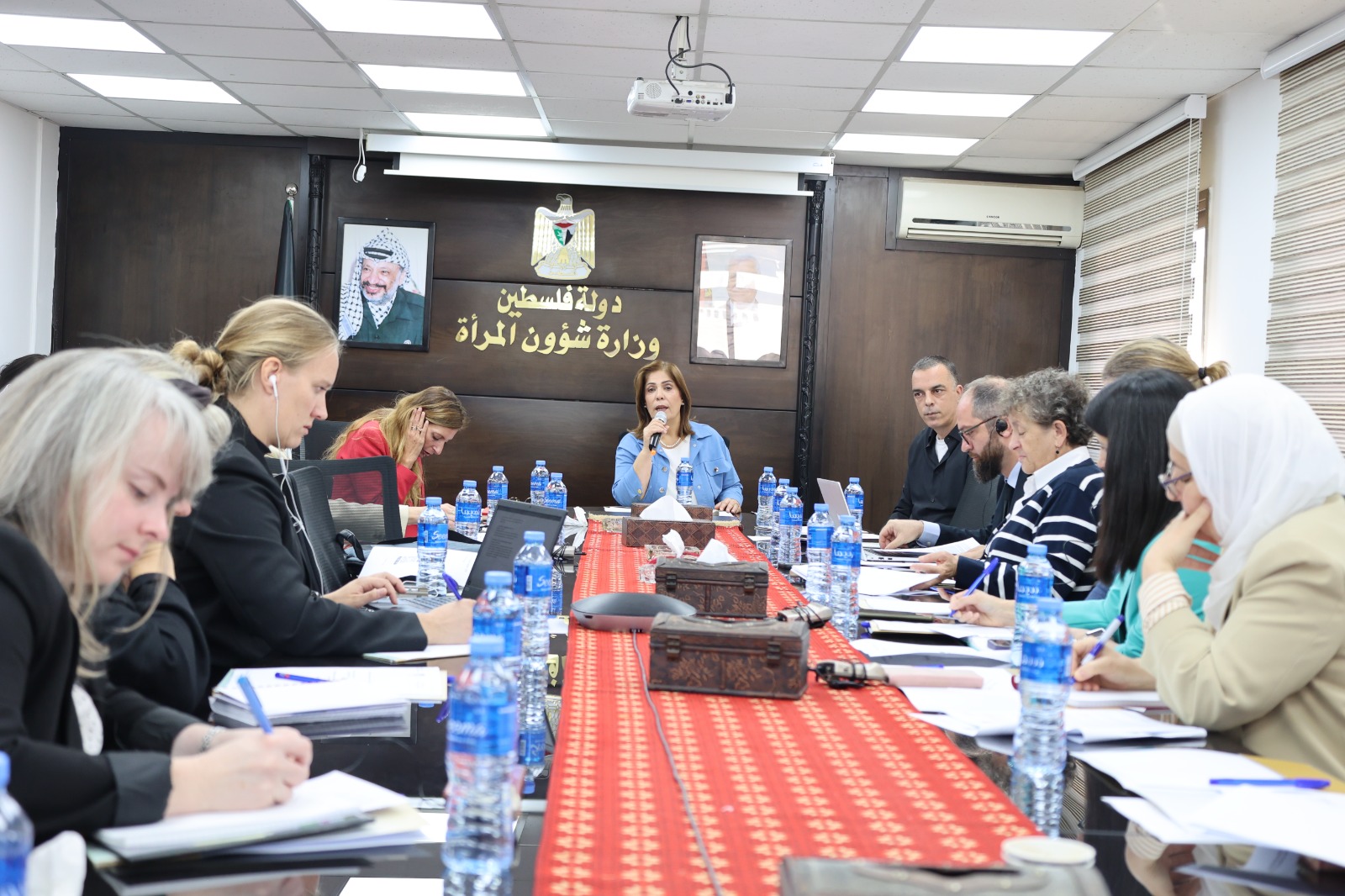 بمشاركة دولية واسعة.. "شؤون المرأة"  تحيط المؤسسات الدولية بالإطار الاستراتيجي لتحقيق المساواة ما بين الجنسين والحد من العنف 2025-2026 

