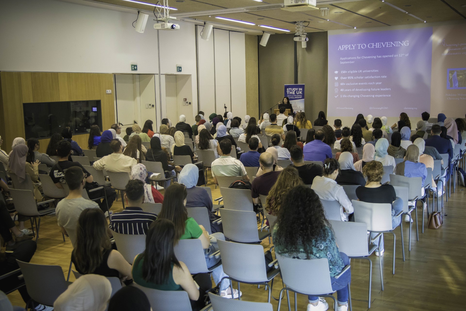 القنصلية البريطانية العامة في القدس تعلن عن فتح باب التقدم لمنحة تشيفنينج للسنة الدراسية المقبلة  


