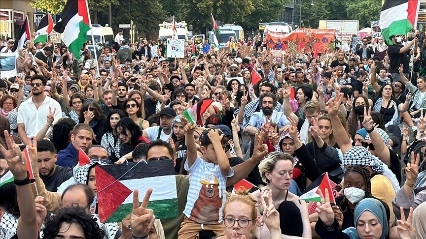 احتجاجات في لويزيانا للمطالبة بالإفراج عن الطالب الفلسطيني محمود خليل
