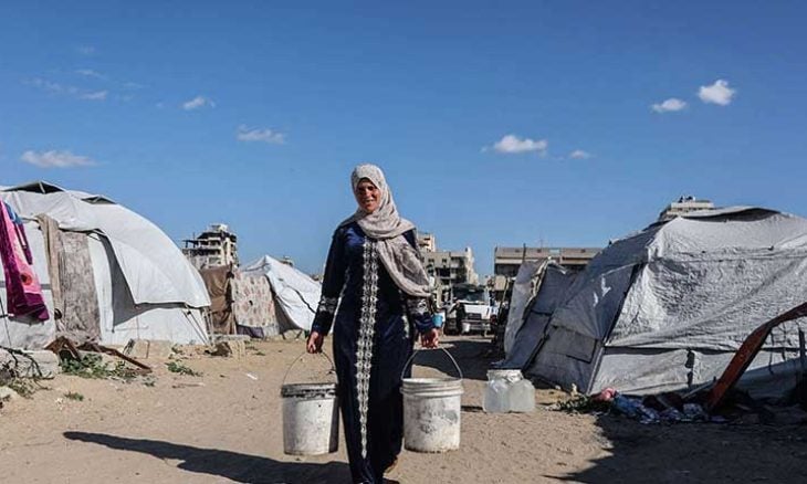في يوم المرأة العالمي: نساء غزة يواجهن الحرب متمسّكات بالحياة
