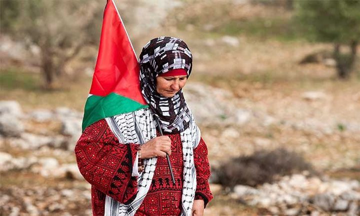 "شؤون المرأة": المرأة الفلسطينية ركيزة أساسية في معركة الصمود والبقاء
