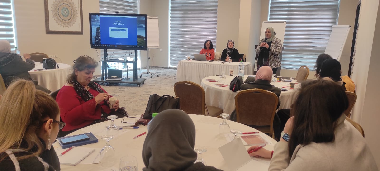 مؤسسات نسوية وأهلية لا مجال إلا للحوار والتوافق
