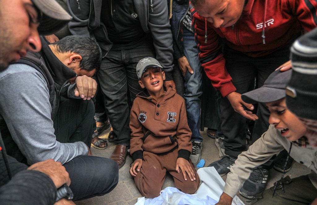 مجزرة جديدة: عشرات الشهداء والجرحى في قصف للاحتلال على مشروع بيت لاهيا
