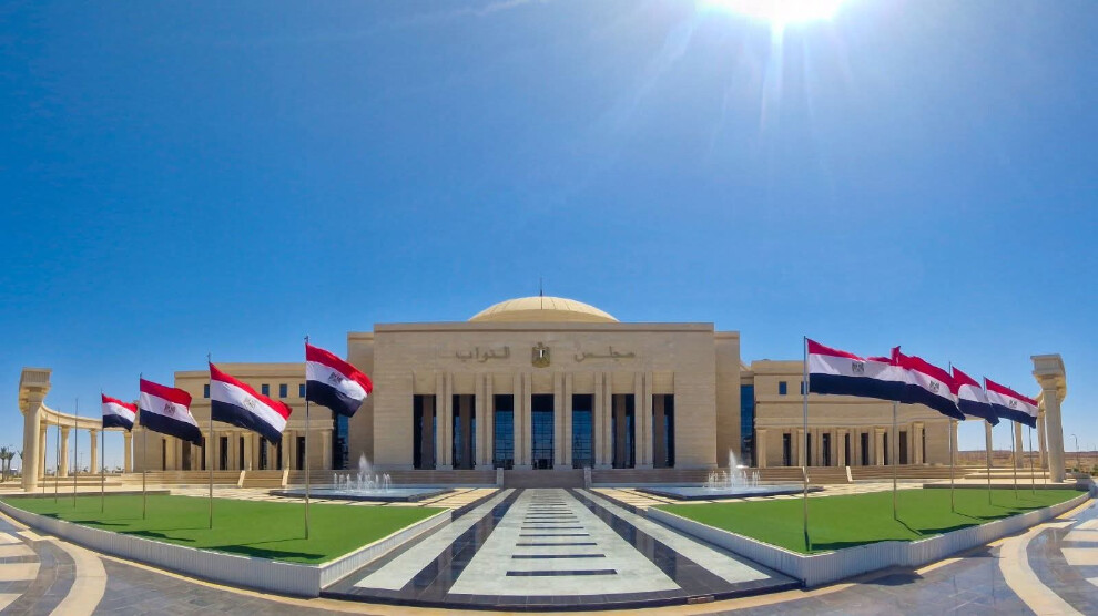 4 وزيرات فقط... ضعف تمثيل المرأة في الحكومة المصرية الجديدة
