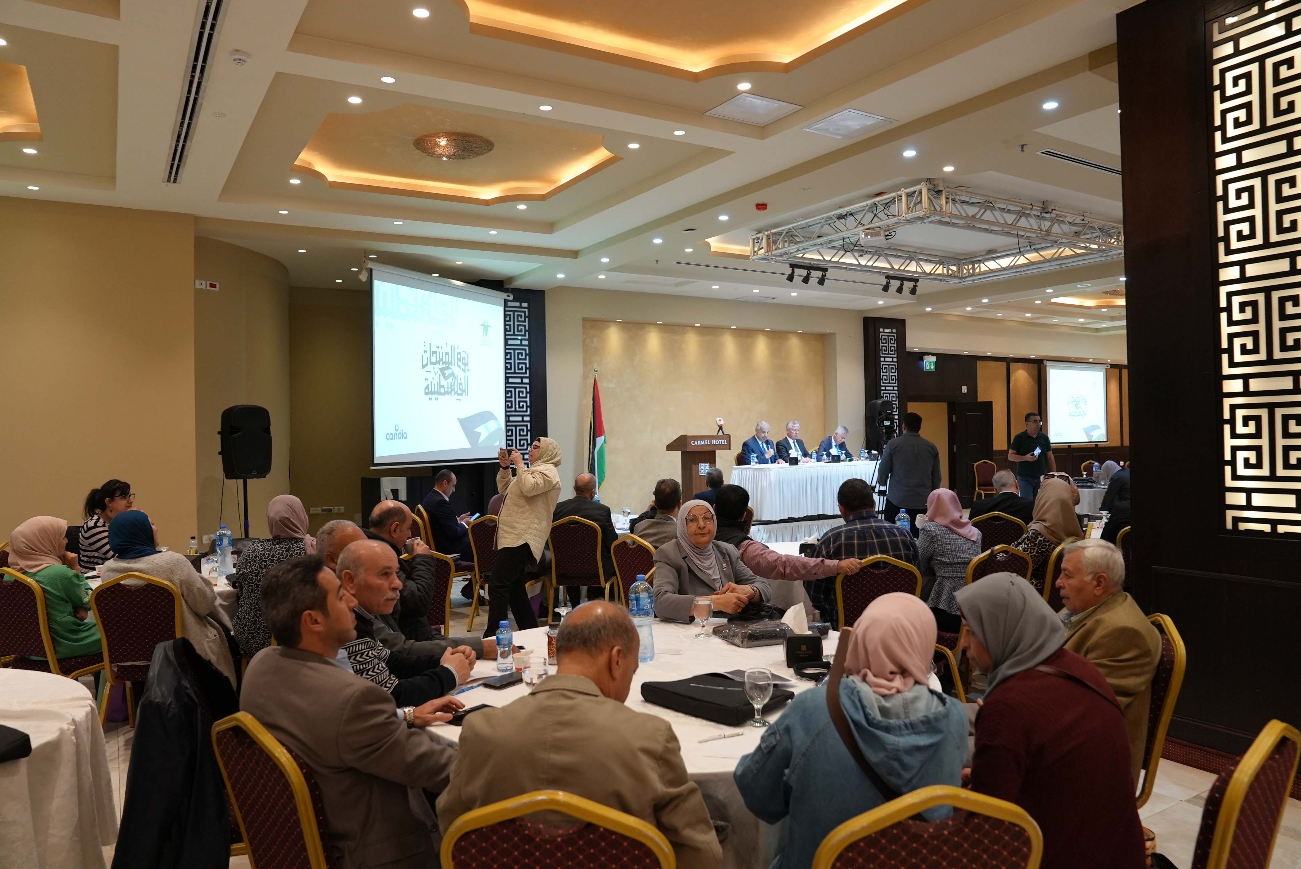 بمناسبة يوم المنتجات الفلسطينية.. شركة الطيف للألبان والمنتجات الغذائية ترعى ورشة عمل نظمتها جمعية المستهلك

