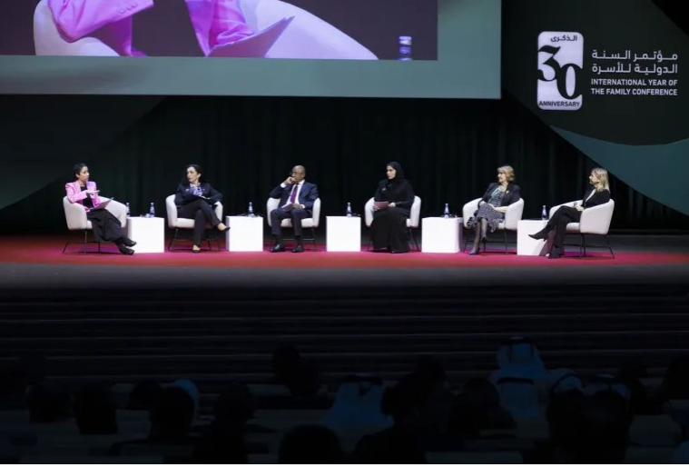مؤتمر الأسرة الدولية بالدوحة يدعو لحماية الأطفال من مخاطر الإنترنت
